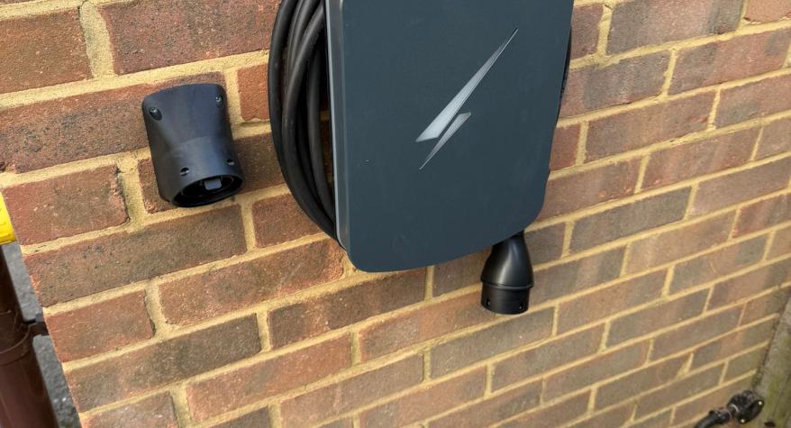 Solar Panels, Battery Storage & EV charger Installation in Leybourne, Kent
