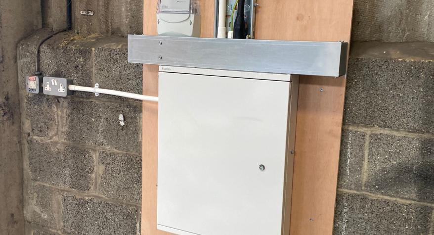 Distribution Board With Power & Lighting, Dartford